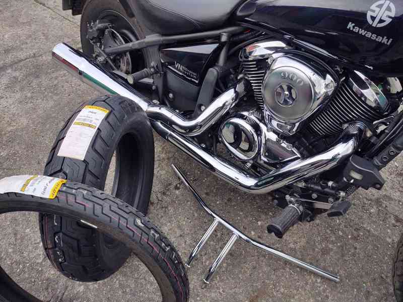 Kawasaki Vulcan VN900 Custom, nové pneu, po servisu  - foto 11