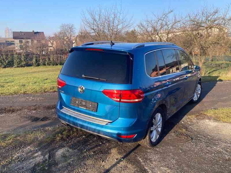 Volkswagen Touran 2,0   DSG 140 kW Highline - foto 9