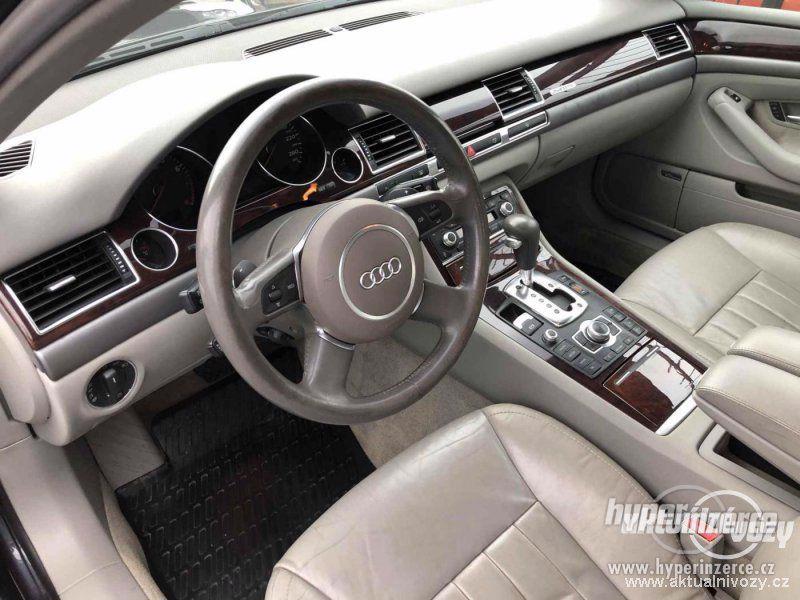 Audi A8 4.2, benzín, automat, RV 2003, navigace, kůže - foto 15
