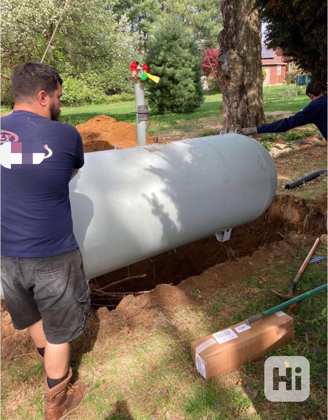 Kvalitní propan-butanové nádrže v perfektním stavu. - foto 1