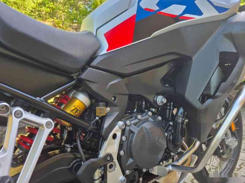 BMW F 900 GS Adventure - TOP ZÁNOVNÍ STAV 2600 KM 369.000,- - foto 20