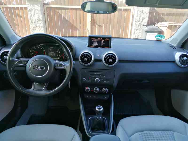 Audi A1 TFSI 63 kw - foto 3