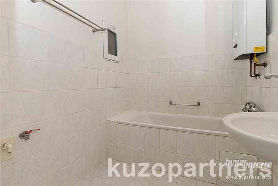 Byt 3kk/B, 68 m2,  v 2.NP  cihlového domu, Terronská, Praha 6, Bubeneč/Dejvice - foto 8