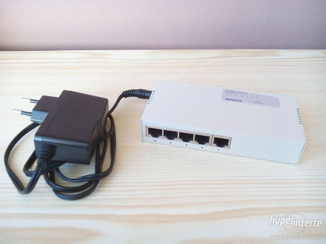 Switch Repotec RP-1705M 5-port - foto 1