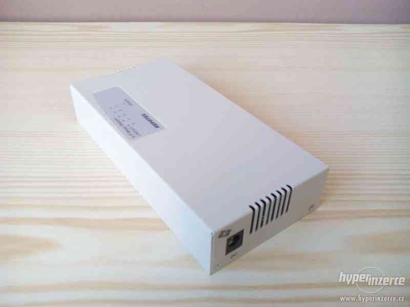 Switch Repotec RP-1705M 5-port - foto 3