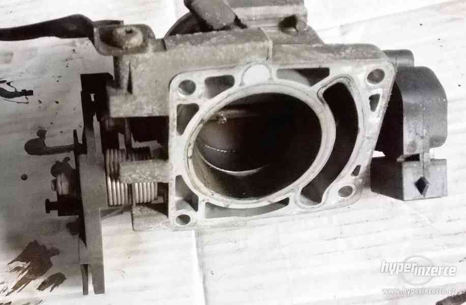 Škrtící klapka Mondeo Mk  II. 1,8i - foto 5
