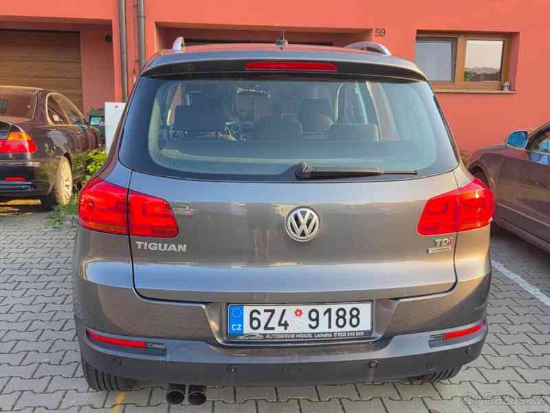 Volkswagen Tiguan 2,0 - foto 5
