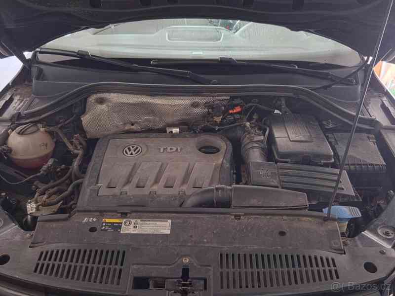 Volkswagen Tiguan 2,0 - foto 12