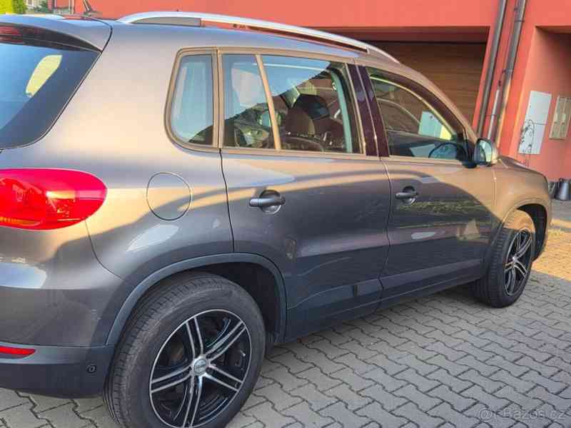 Volkswagen Tiguan 2,0 - foto 3