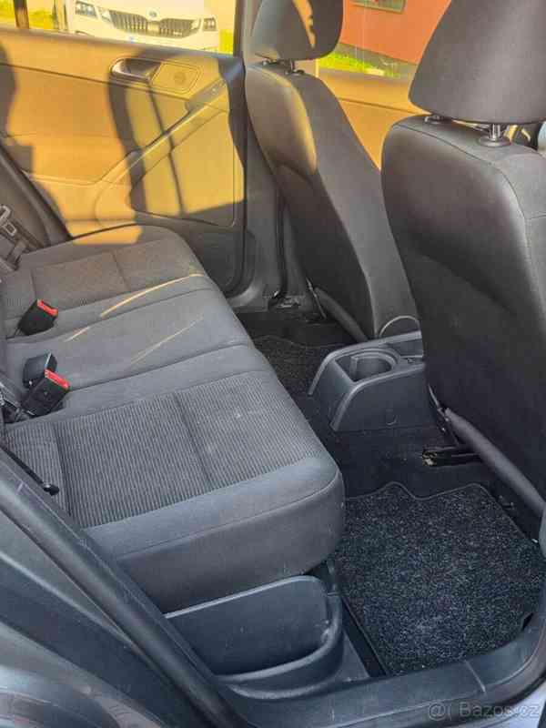 Volkswagen Tiguan 2,0 - foto 11