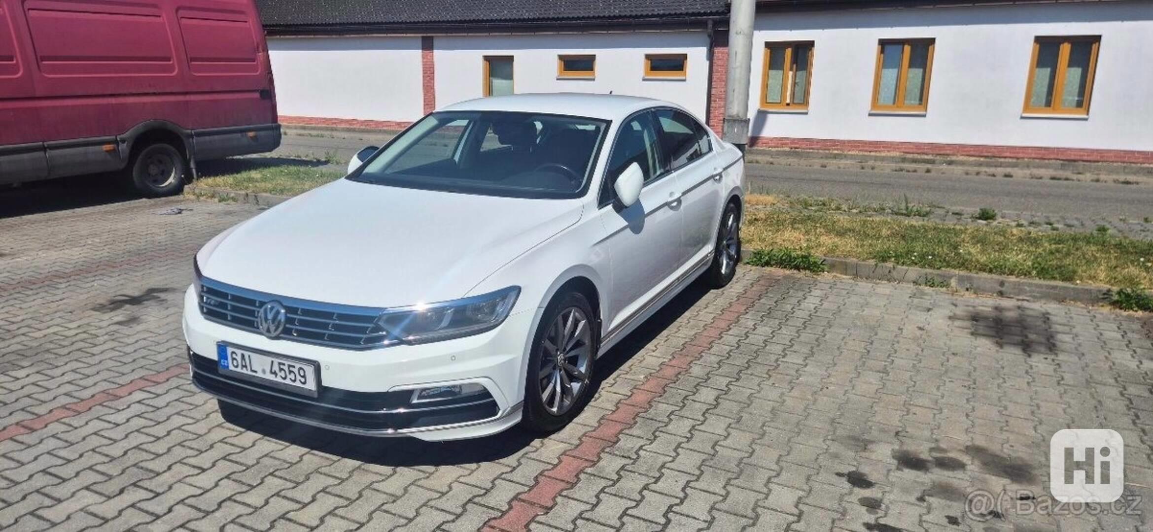 Volkswagen Passat 2,0   TDI 110kW DSG (bez AdBlue) - O - foto 1