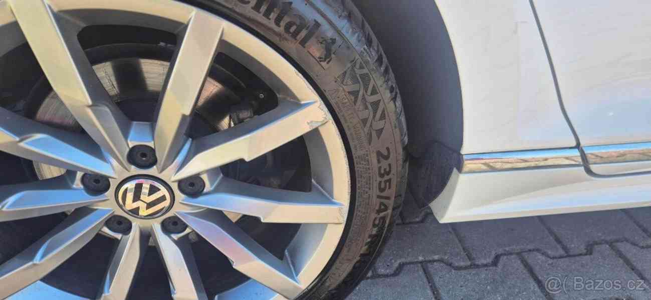 Volkswagen Passat 2,0   TDI 110kW DSG (bez AdBlue) - O - foto 7