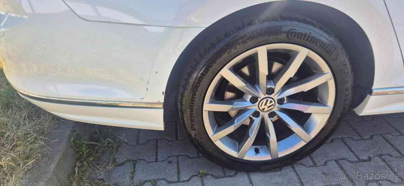 Volkswagen Passat 2,0   TDI 110kW DSG (bez AdBlue) - O - foto 6
