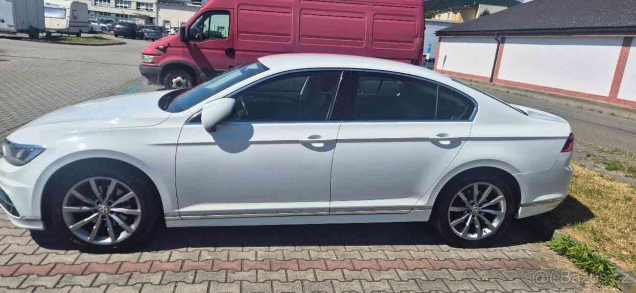 Volkswagen Passat 2,0   TDI 110kW DSG (bez AdBlue) - O - foto 2