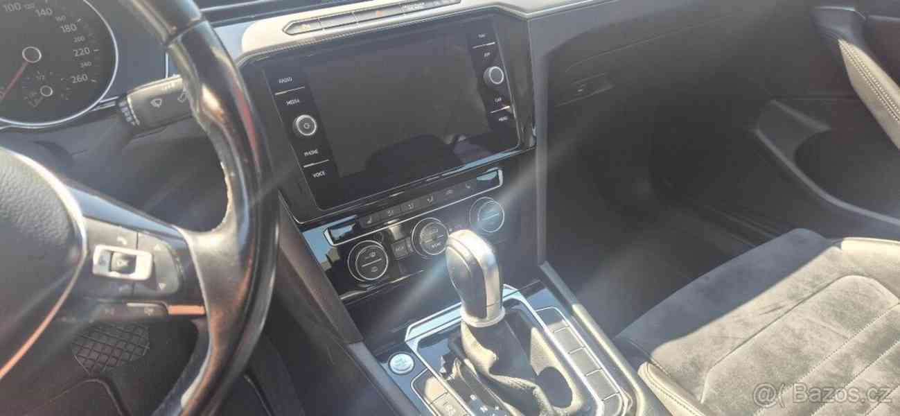 Volkswagen Passat 2,0   TDI 110kW DSG (bez AdBlue) - O - foto 10