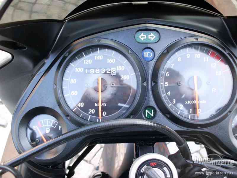 Honda CBR 125 R - foto 8