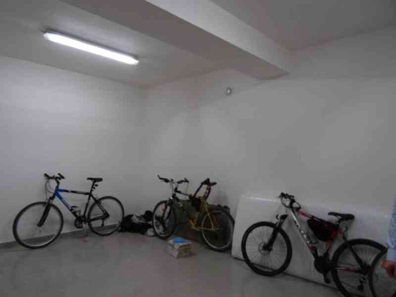 Pronájem 1+kk, ul. Palackého tř., Královo Pole, 39 m2, garáž - foto 16