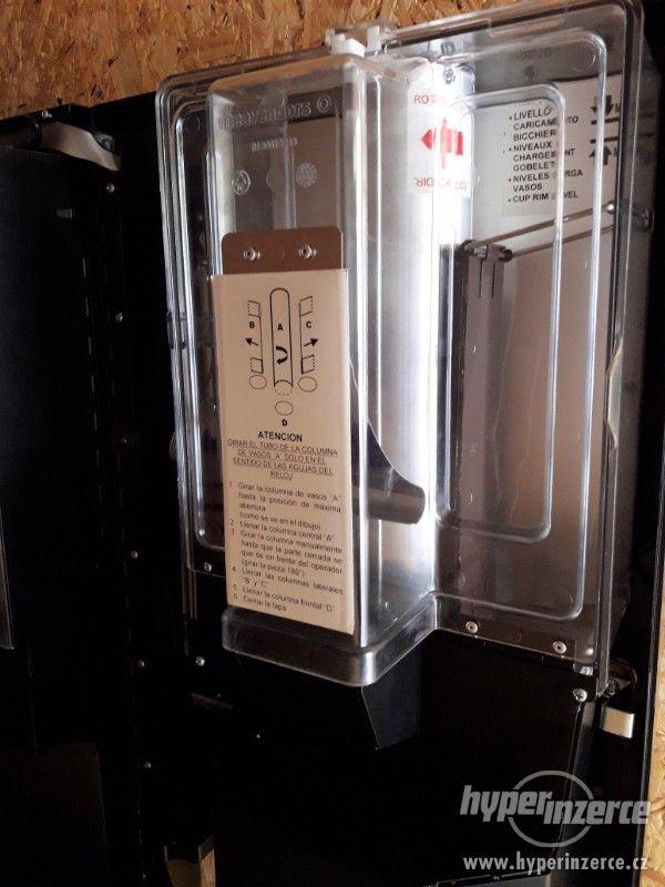 Nový napojový automat RHEAVENDORS XM H FP - foto 6