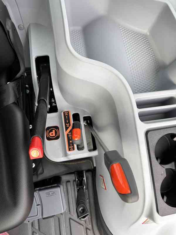 Traktor Crona HANWO CR-704E, euro 5 na SPZ, 4x4 - foto 5