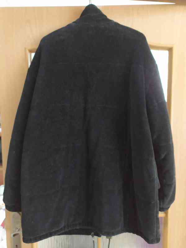 Dámská zimní teplá černá bunda C&A vel.44/46 - foto 2