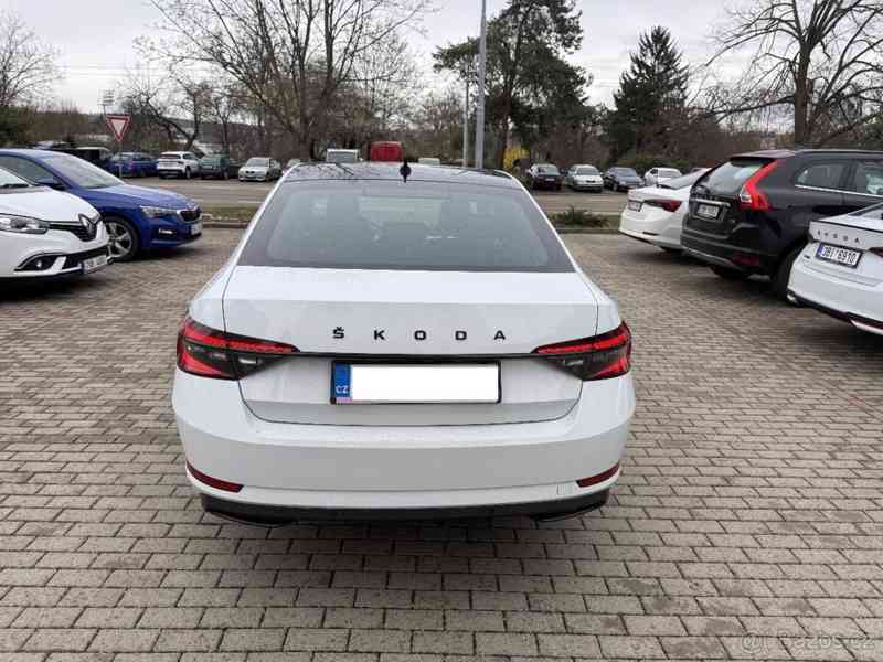Škoda Superb 2,0   L&K, TDI 110 Kw - foto 11