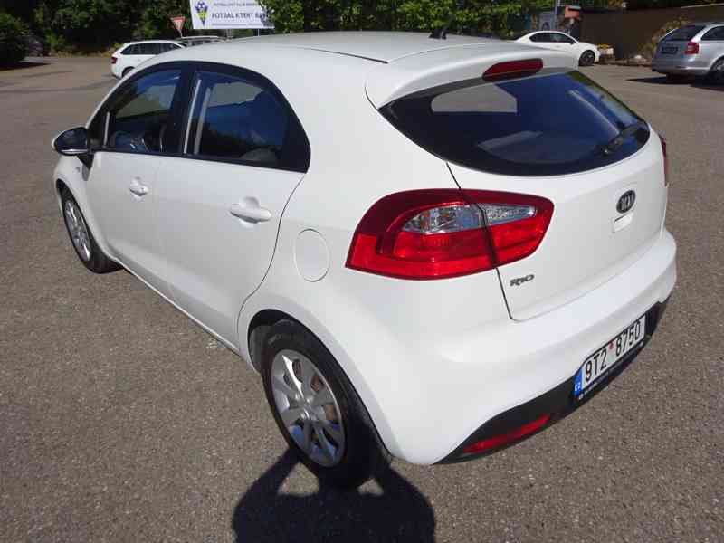 Kia Rio 1.2i r.v.2014 (62 kw) Koupeno v ČR  - foto 4