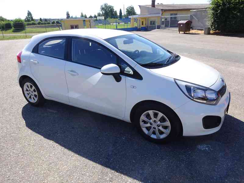 Kia Rio 1.2i r.v.2014 (62 kw) Koupeno v ČR  - foto 3