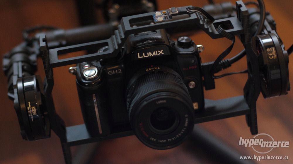 LUMIX GH 2 + 14-42mm + 3x originální baterie - foto 1