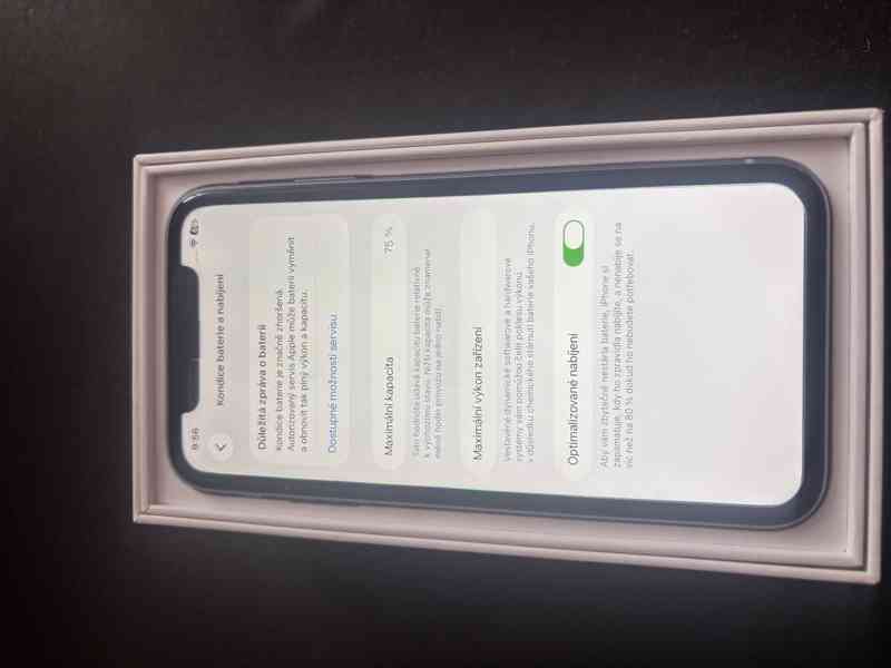 Iphone 11 64 Gb fialovy za setkani Holkou  - foto 4