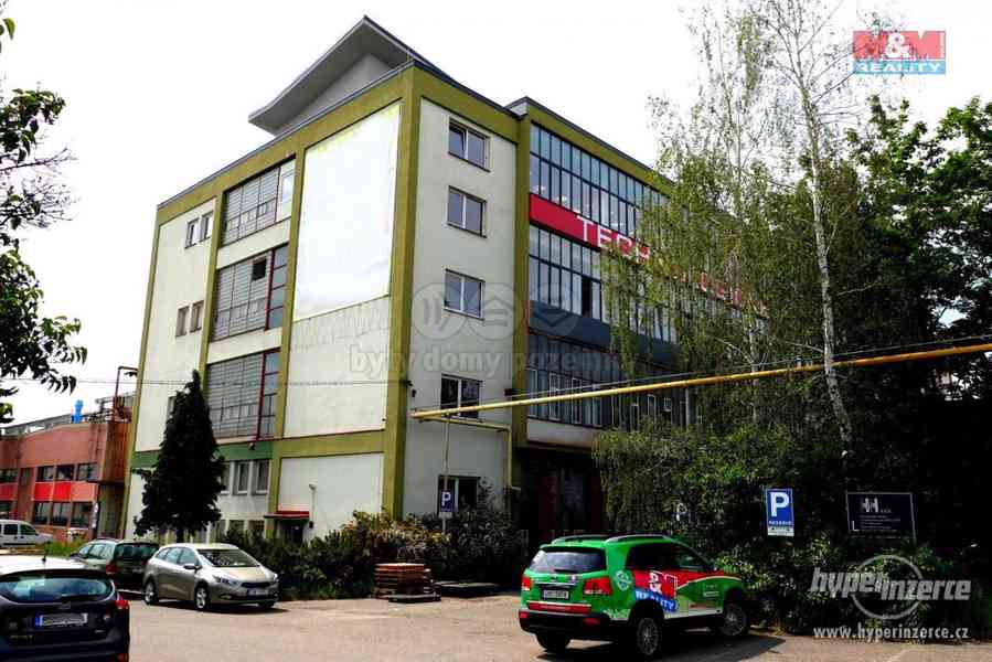 Pronájem, sklad, Hradec Králové, ul. Víta Nejedlého - foto 1