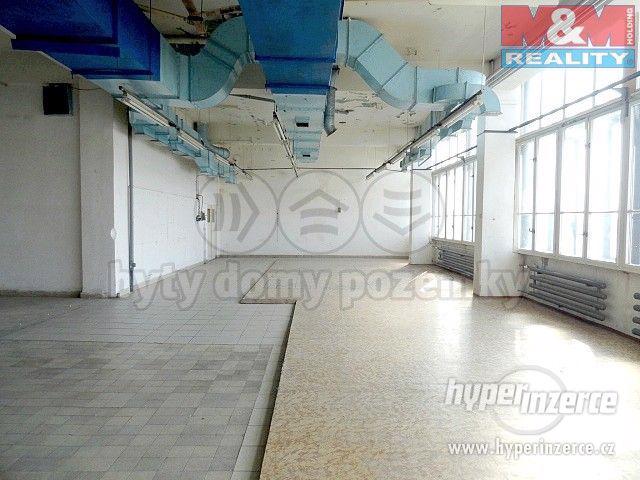 Pronájem, sklad, Hradec Králové, ul. Víta Nejedlého - foto 7