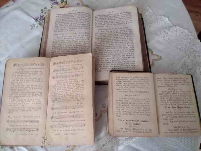 Tři staré, liturgické knihy - foto 6