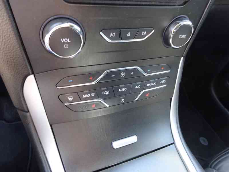 Ford S-Max 2.0 TDCI r.v.2018 (110 kw) AUTOMAT  - foto 12