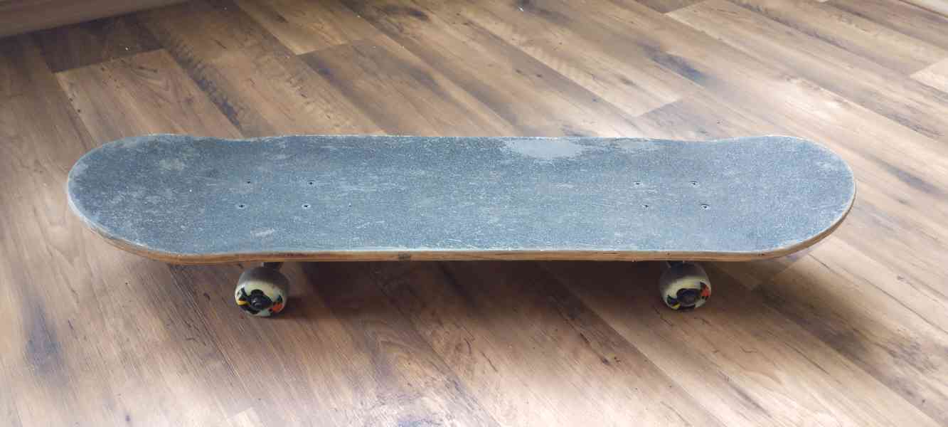 Skateboard Hudora, délka 79cm, šířka 20cm. - foto 2