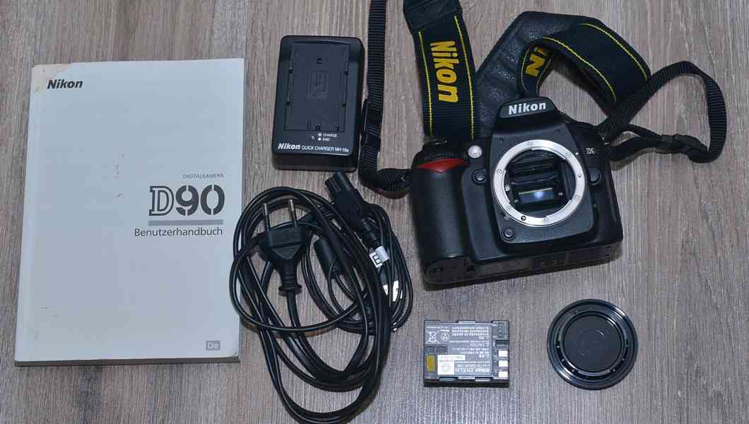 Nikon D90 **APS-C CMOS 12,3 MPix*HDV 26000 Exp. - foto 2