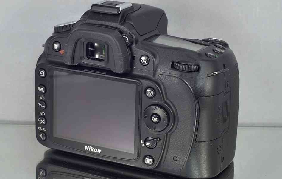 Nikon D90 **APS-C CMOS 12,3 MPix*HDV 26000 Exp. - foto 7