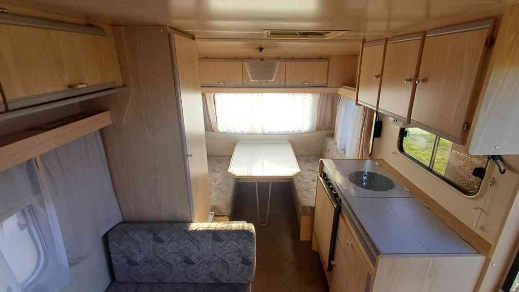 Karavan Caravelair Bamba 395 T + předstan + 100km/h  - foto 9