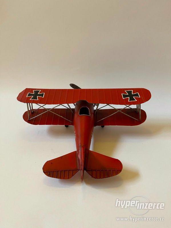 Kovový model letadla - vrtulový dvojplošník - foto 2