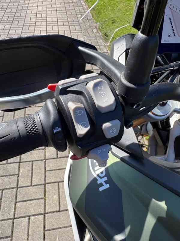 Triumph Tiger 900 Rally - foto 12