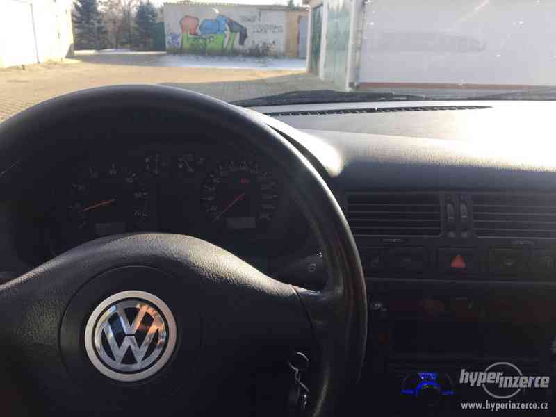 VW Bora 2.3 V5 110kw Highline Top stav - foto 3