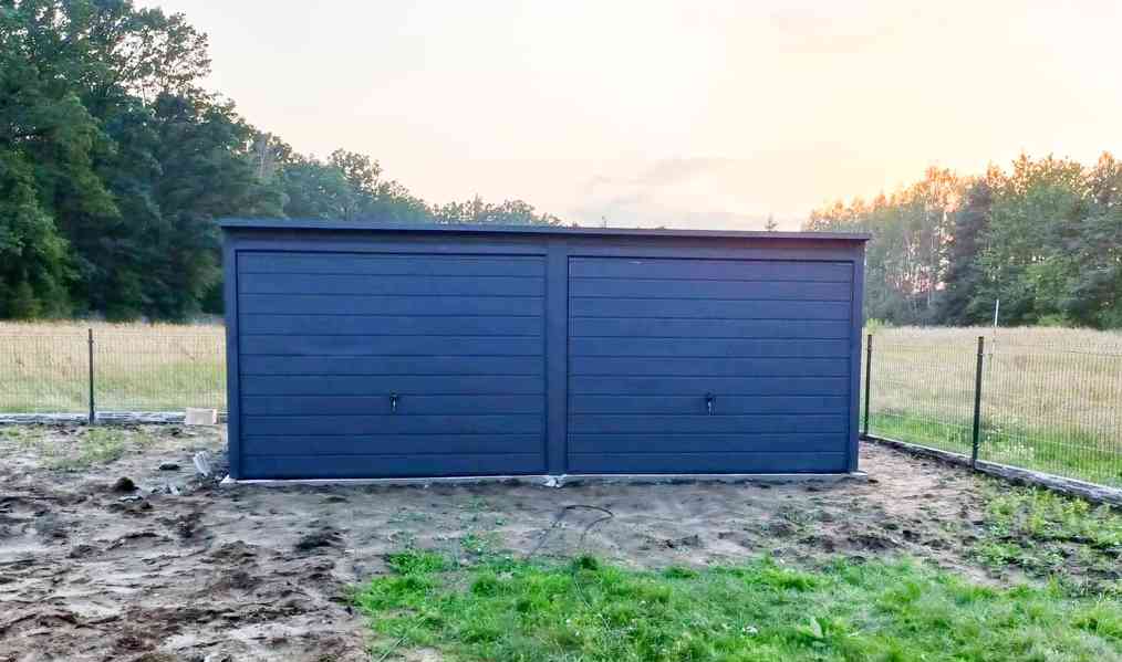 Plechová garáž 6m x 5m  spád dozadu 2x Výklopná vrata TS243 - foto 4