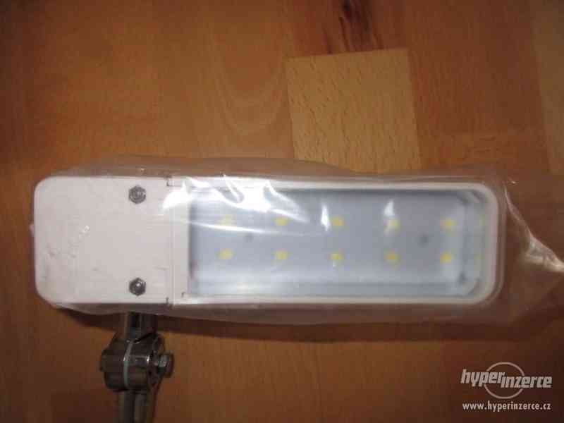 LED - lampy k šicím strojům - foto 2