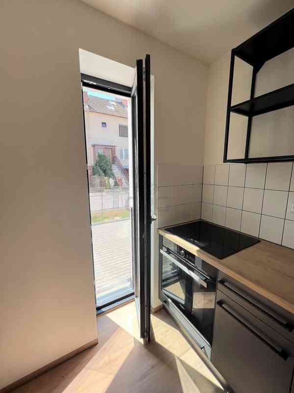 EXKLUZIVNÍ PRONÁJEM 2+kk, BRNO-ŠTÝŘICICE, LUXUSNÍ NOVOSTAVBA - foto 3