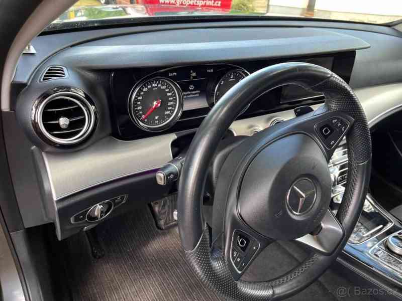 Mercedes-Benz Třídy E 2,2 E220 - foto 8