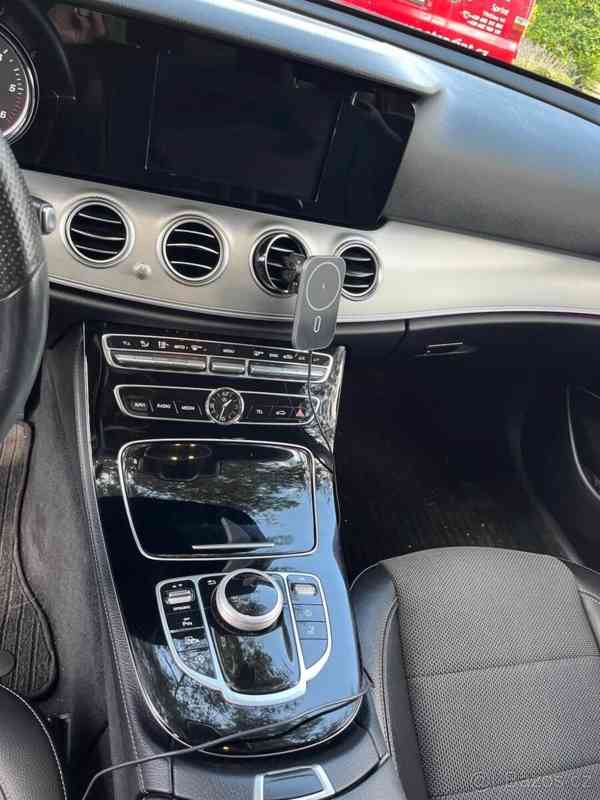 Mercedes-Benz Třídy E 2,2 E220 - foto 9