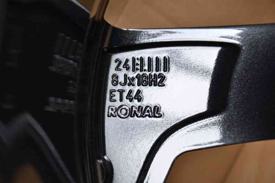 Š.Superb III/IV/VW Passat B8-NOVÉ orig.Alu 18-8x18,ET44 - foto 18