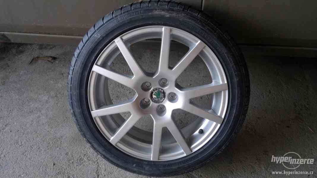 ŠANCE ORIGINÁL Al-kolo ŠKODA Octávia RS- SPIDER 17" - foto 1
