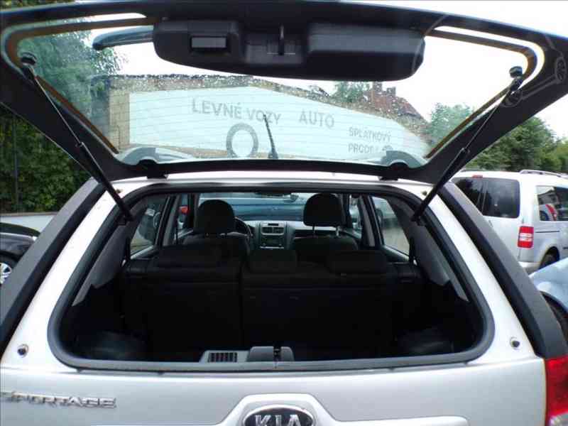 Kia Sportage 2,0 CRDI-TAŽNÉ ZAŘÍZENÍ - foto 9