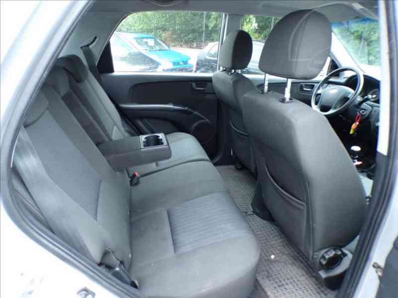 Kia Sportage 2,0 CRDI-TAŽNÉ ZAŘÍZENÍ - foto 11