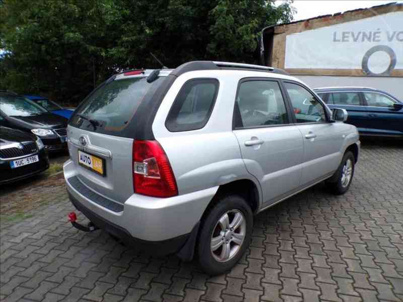 Kia Sportage 2,0 CRDI-TAŽNÉ ZAŘÍZENÍ - foto 4